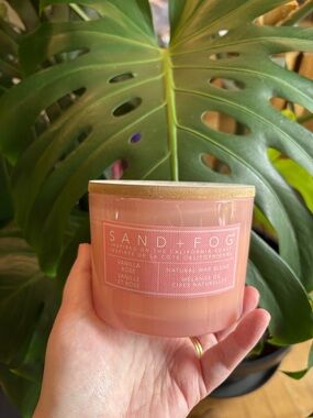 Vanilla Rose Scented Candle - Pink